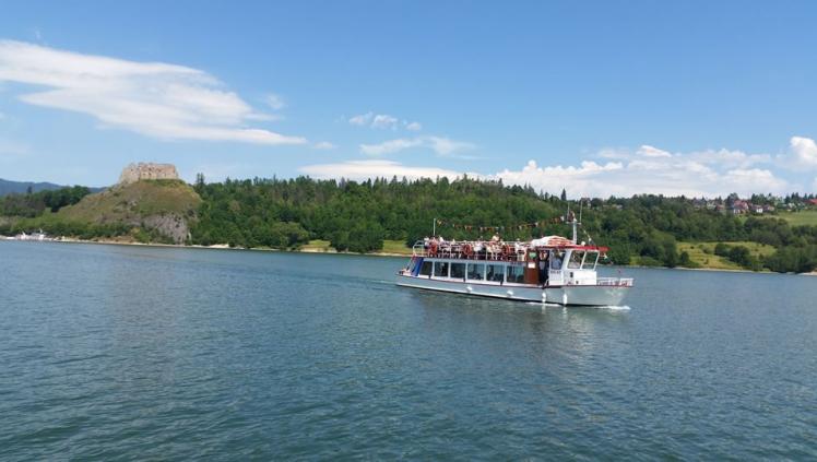 Cruise on Czorsztynskie Lake